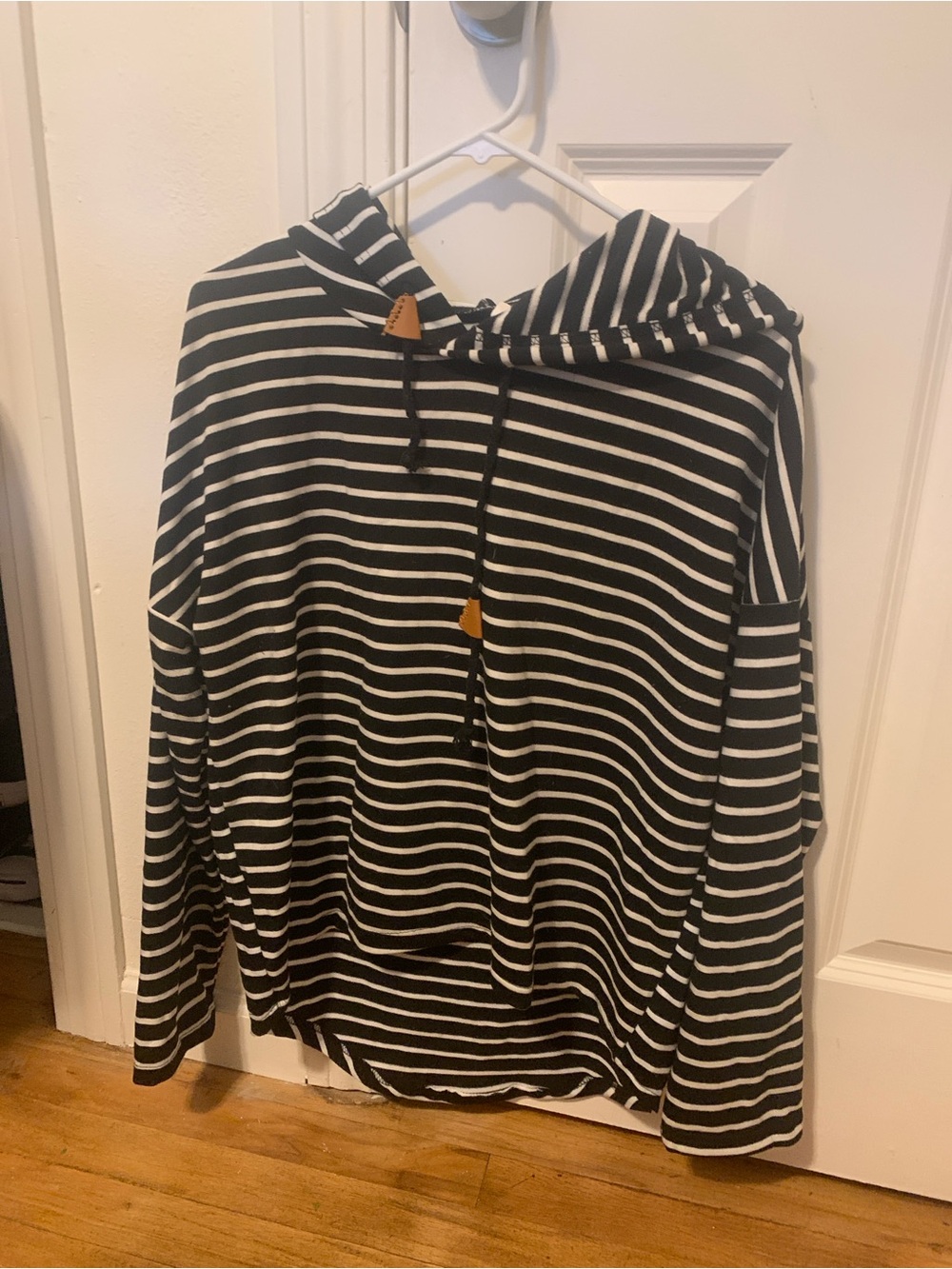 Oversized sleeve hoodie